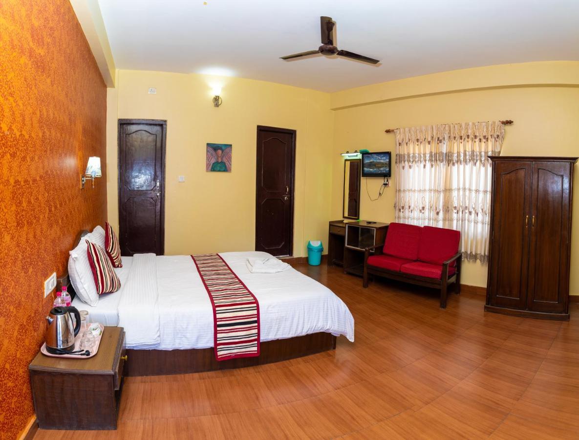 Butterfly Lodge Pokhara Zewnętrze zdjęcie