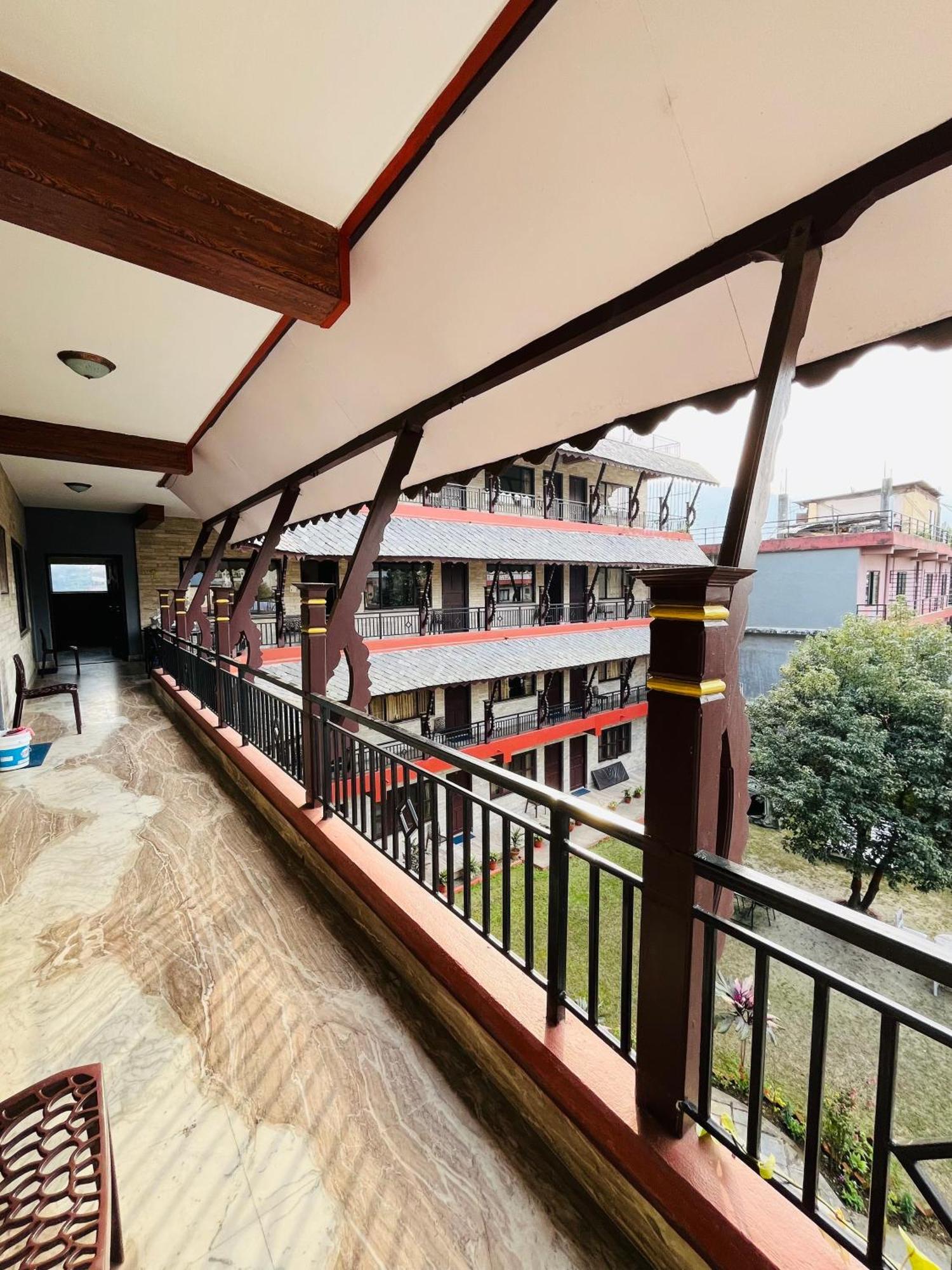 Butterfly Lodge Pokhara Zewnętrze zdjęcie