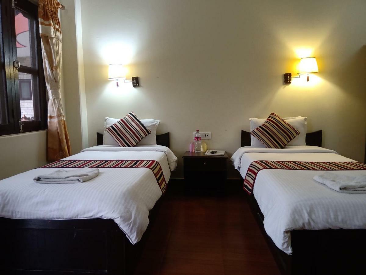 Butterfly Lodge Pokhara Zewnętrze zdjęcie